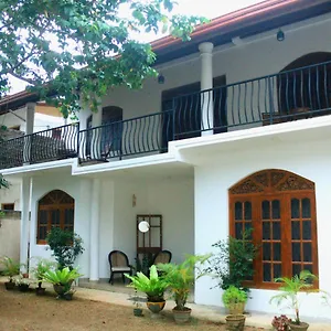 Nivahana Homestay Privatunterkunft Kandy